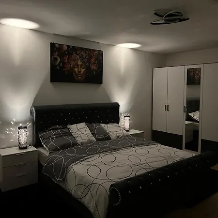 Greenview - 3 Beds 2 Bedrooms Apartmán