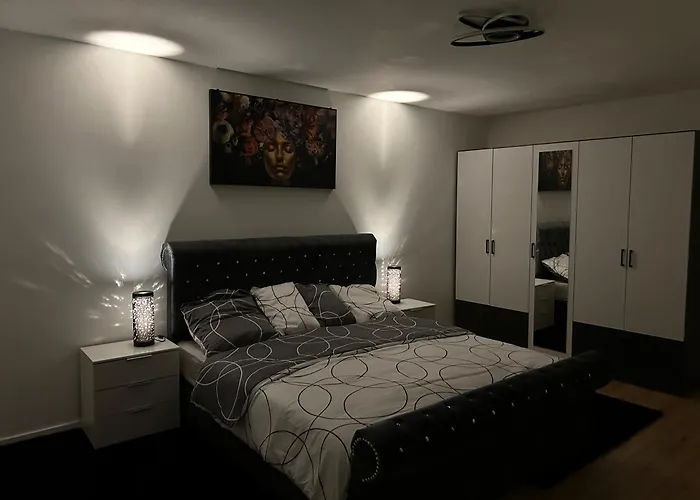 Greenview - 3 Beds 2 Bedrooms Apartment